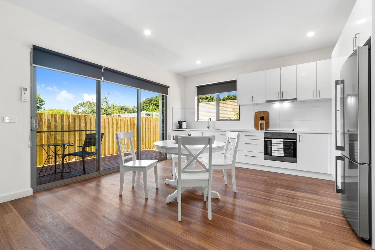 Rosewater Townhouses Dromana Exterior photo